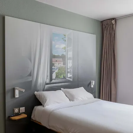 Hotel Saint-parres-aux-tertres