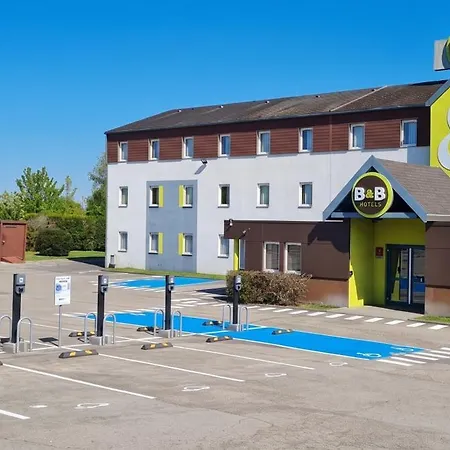Troyes ホテル 2*