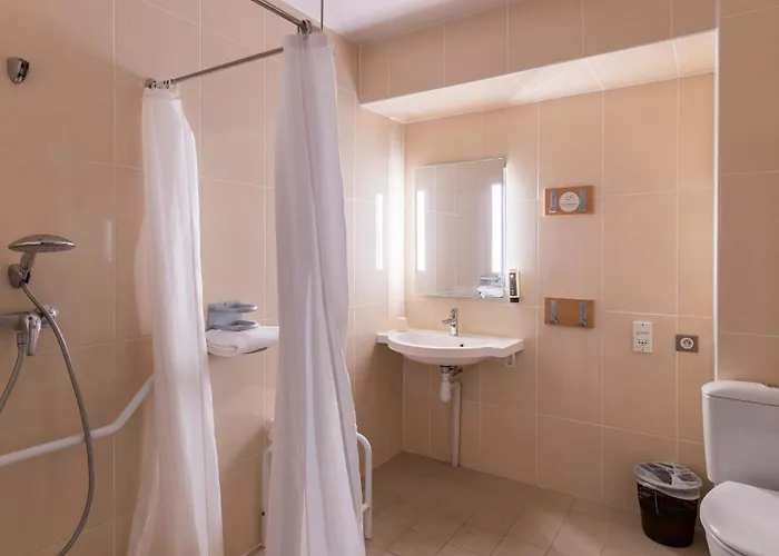 Hotel Saint-parres-aux-tertres