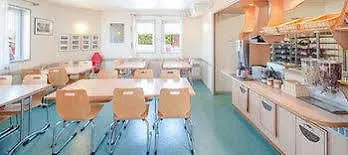 Troyes מלון Saint-Parres-aux-Tertres