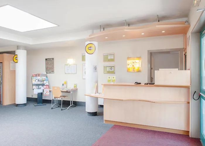 Troyes מלון Saint-Parres-aux-Tertres