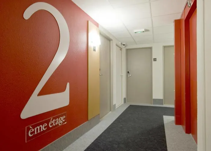 Troyes 2* Saint-Parres-aux-Tertres